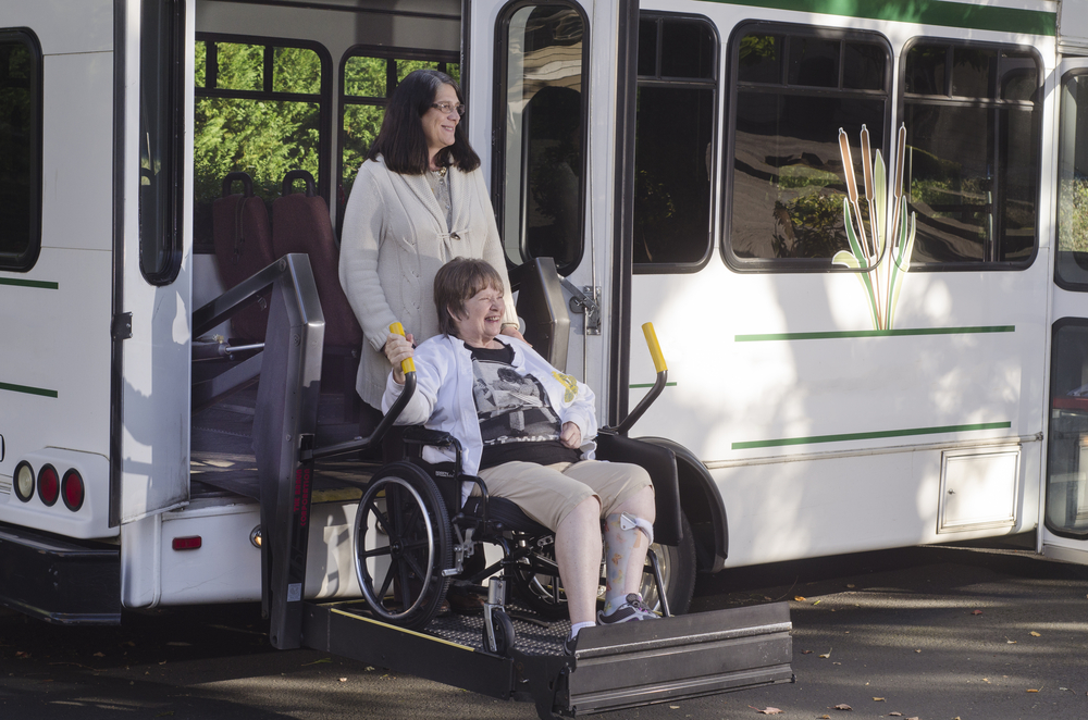 senior-mobility-shuttle-service-taxi-socialization-elderly-mental-health-care-tech